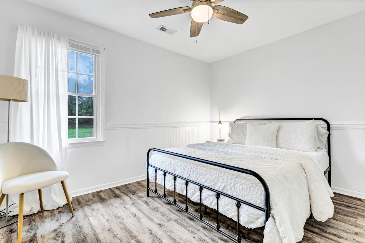 Quiet Escape In Wilmington Villa Buitenkant foto